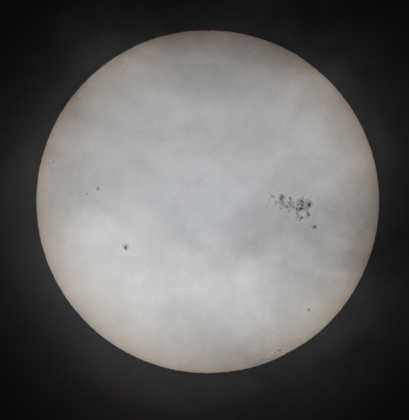 The Sun showing groups  3668 and 3664