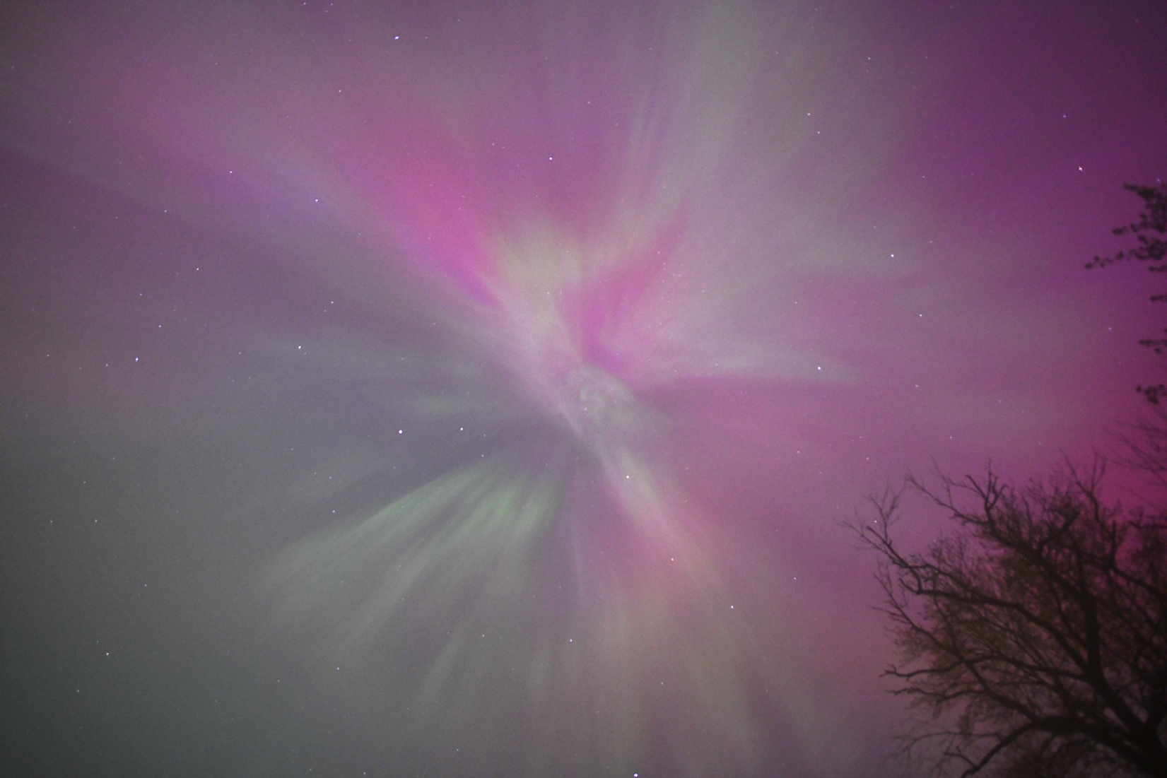 Aurora 11 May 2024 towards the Zenith